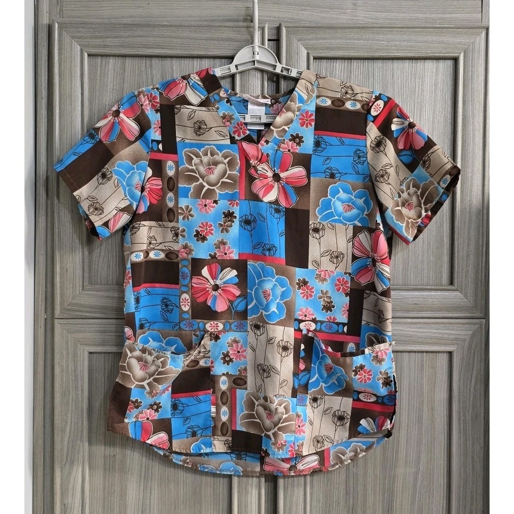 Cherokee Uniforms Floral Medical Top Size M